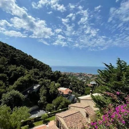 Casa Vacanze Luna 2 Vallecrosia Buitenkant foto