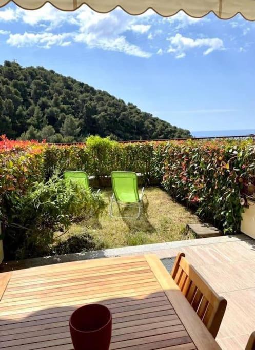 Casa Vacanze Luna 2 Vallecrosia Buitenkant foto